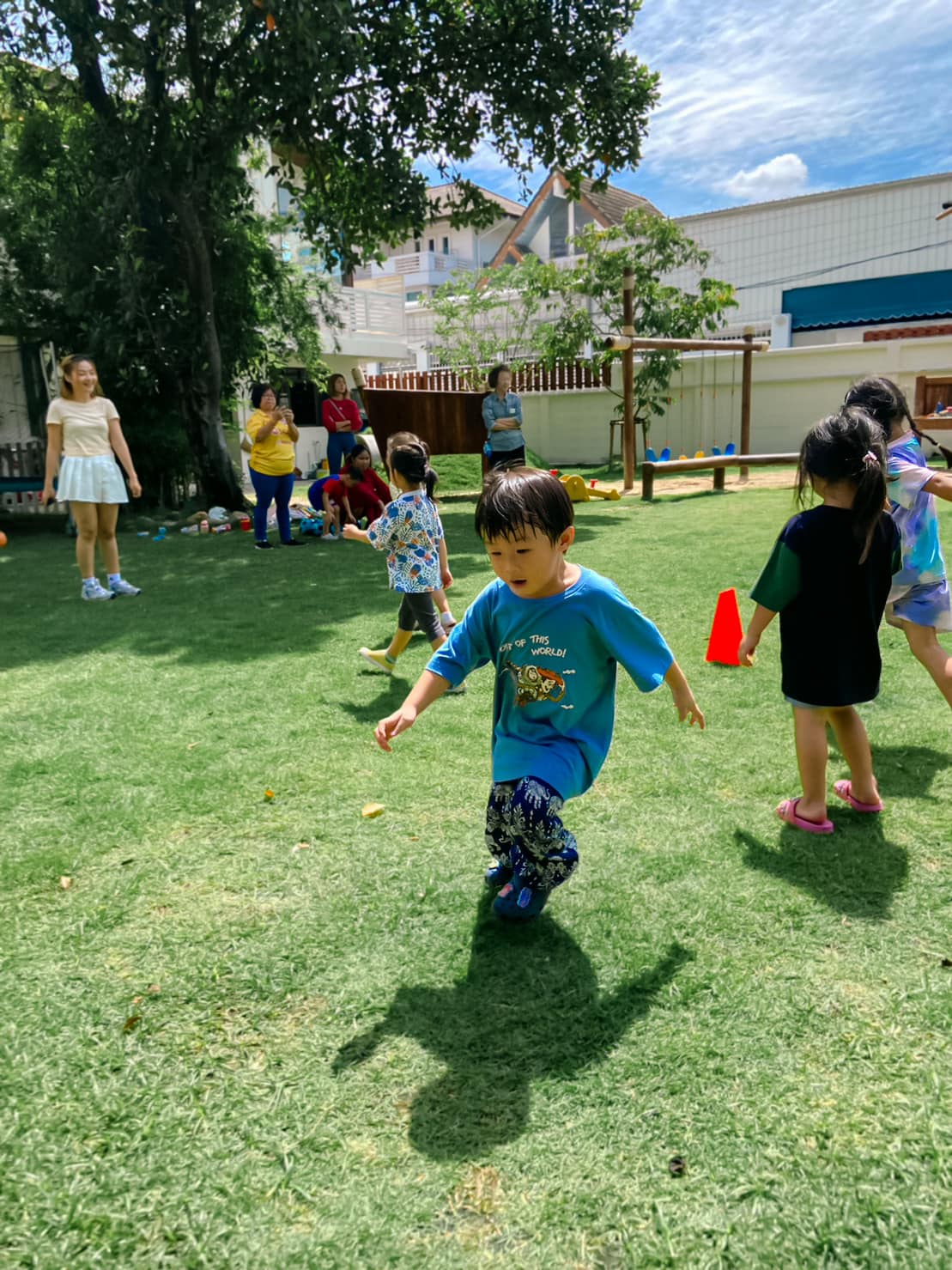Physical Education for Preschoolers in Bangkok Firefly Forest