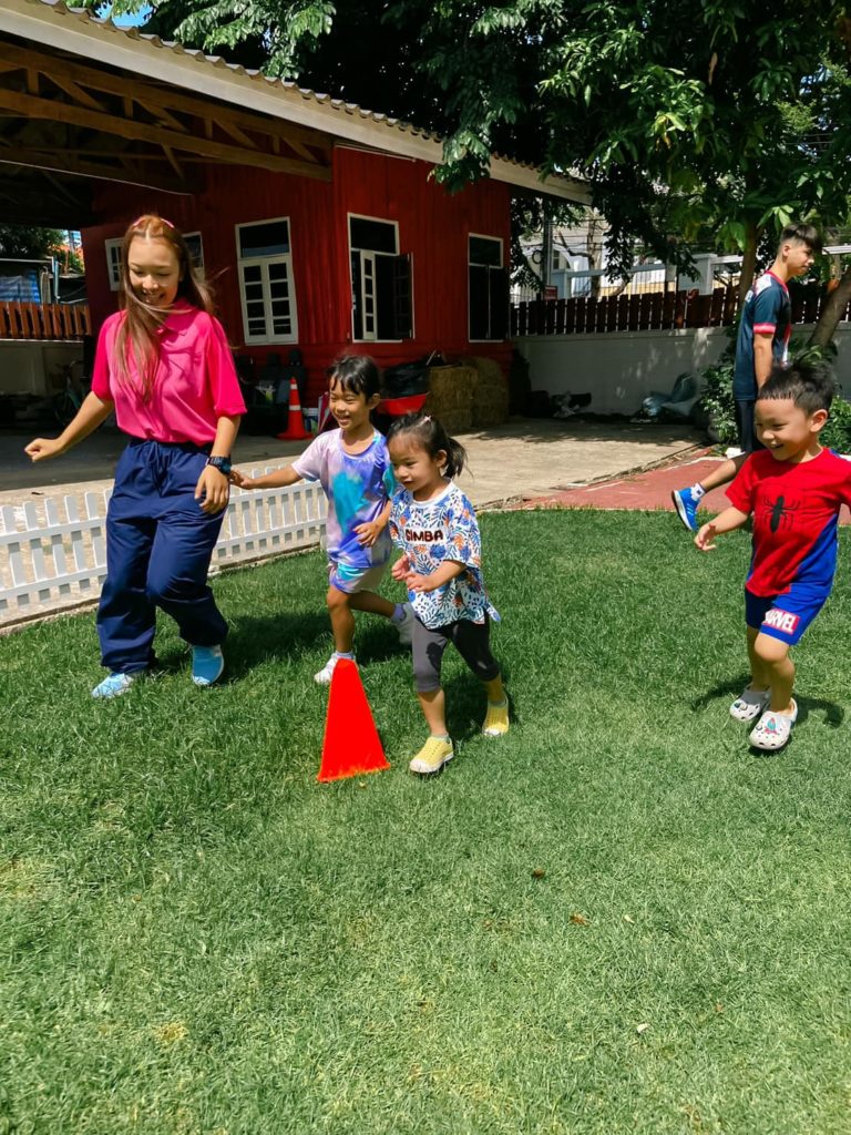Physical Education for Preschoolers in Bangkok Firefly Forest

