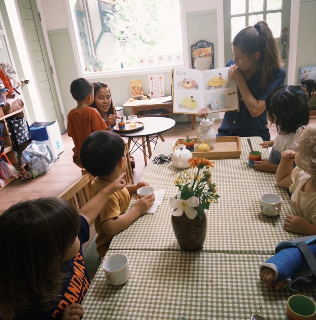 Discover Bilingual Education Benefits for Kids with Firefly

